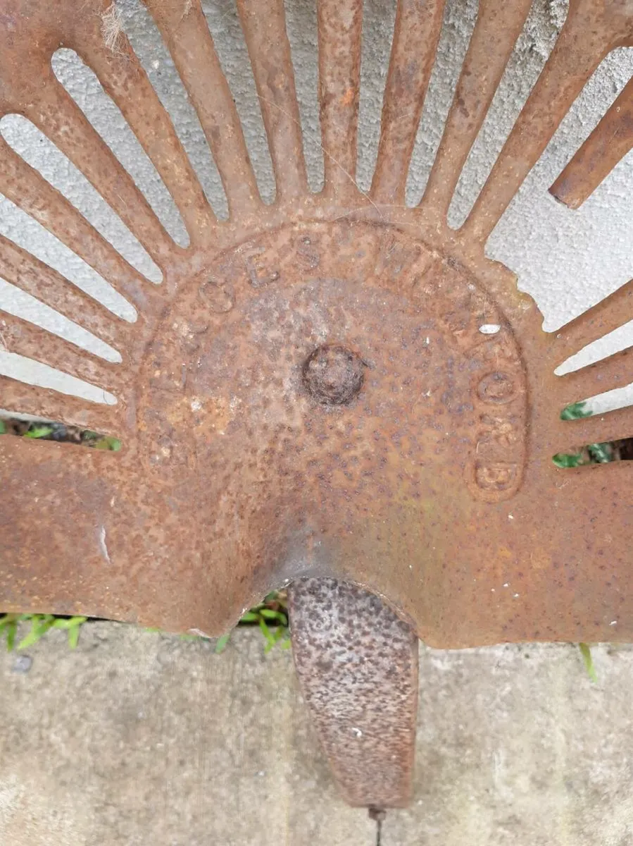 Mowing Machine Seat - Image 3