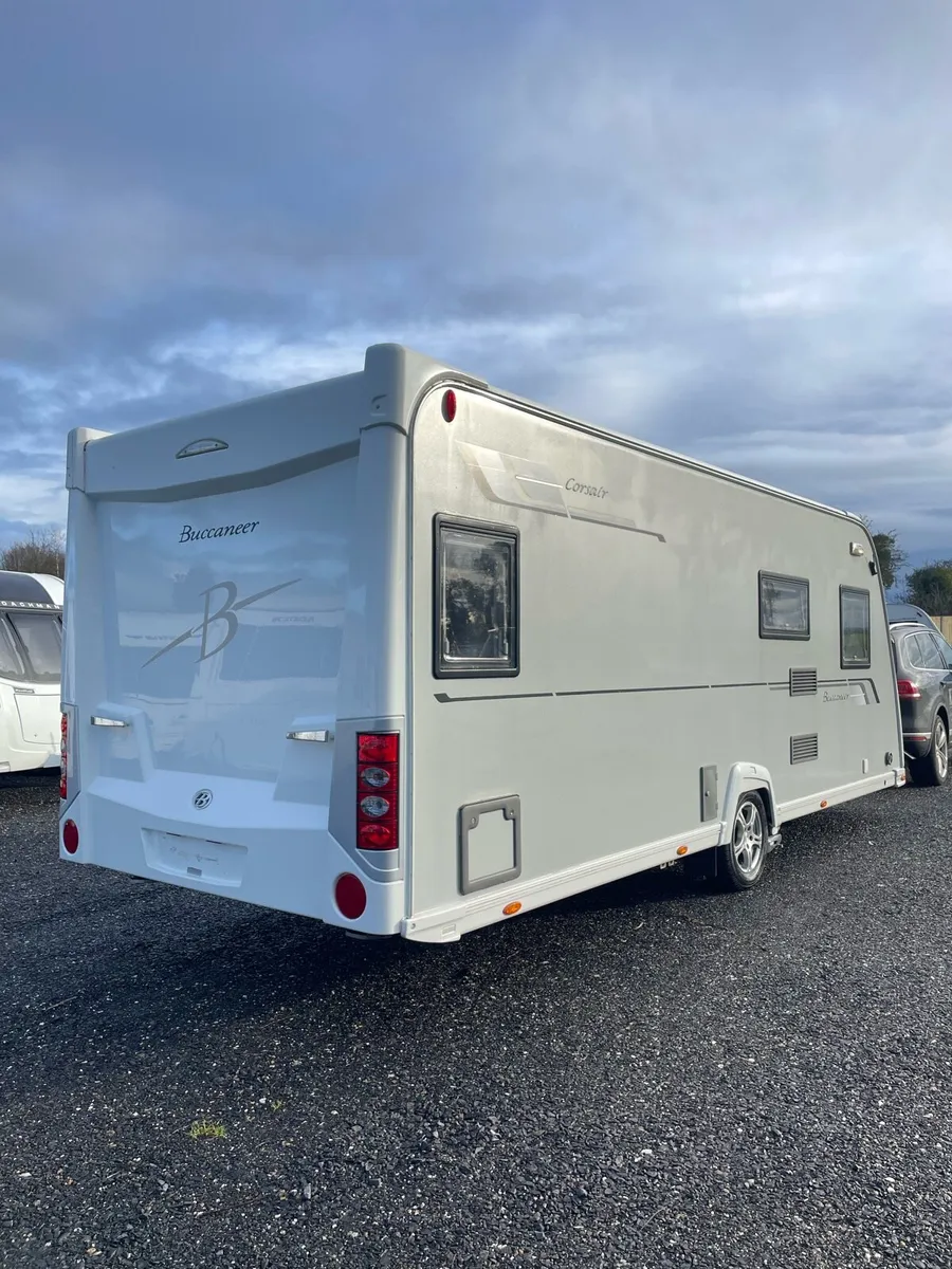 Buccaneer Corsair 4 Berth Fixed Bed Caravan - Image 4