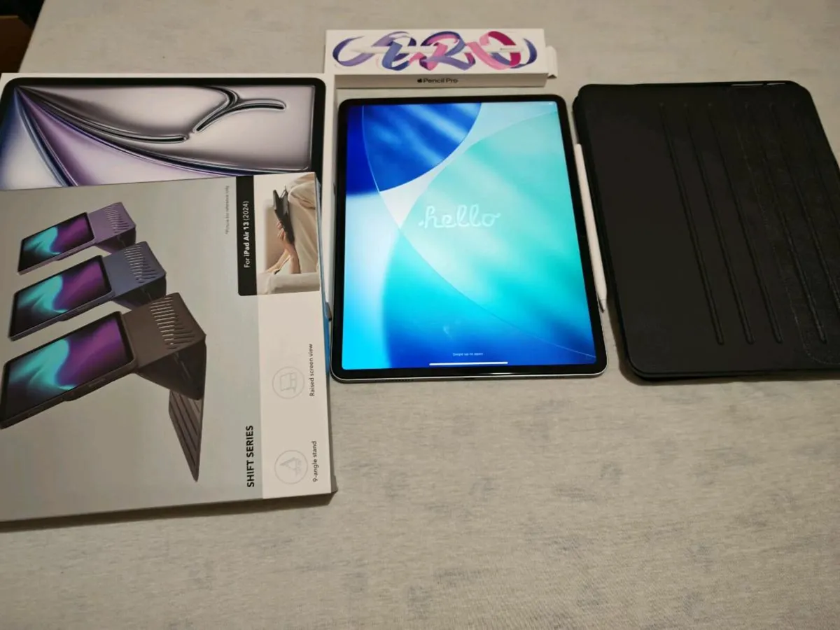 iPad air 13 inch m3 128gb with apple pencil pro - Image 1