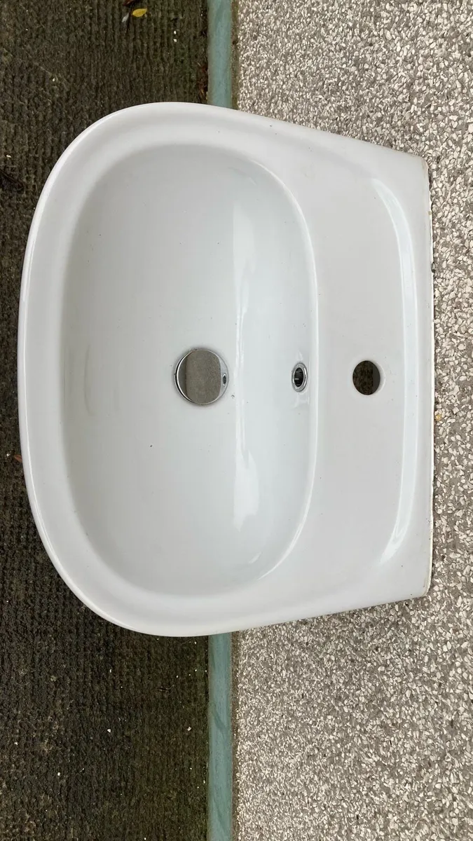 Wash basin - Image 1
