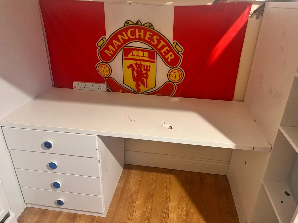 Loft bed - Image 1