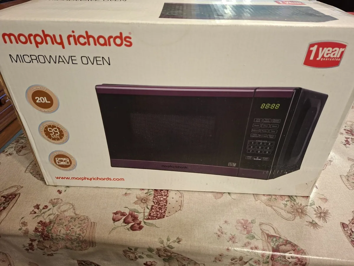 Microwave Brand New Still in Box - Image 2