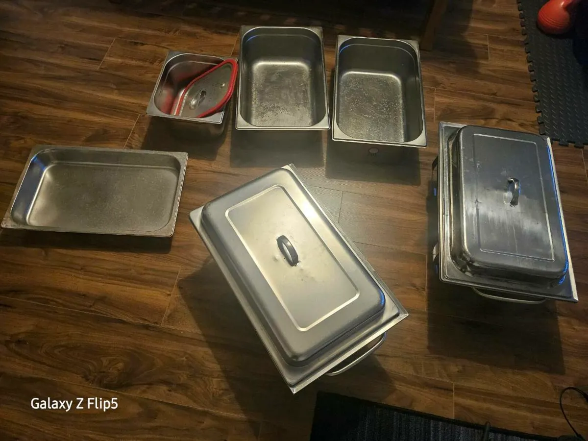 Warm food servers - Image 1