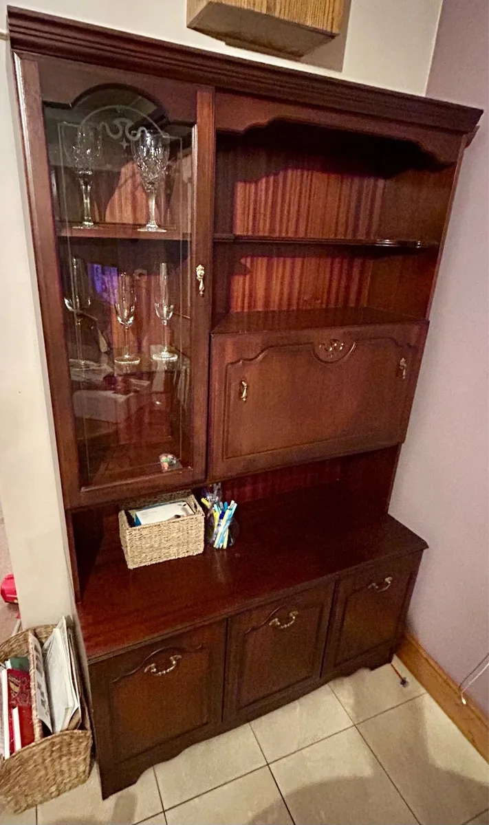 Display cabinets - Image 4