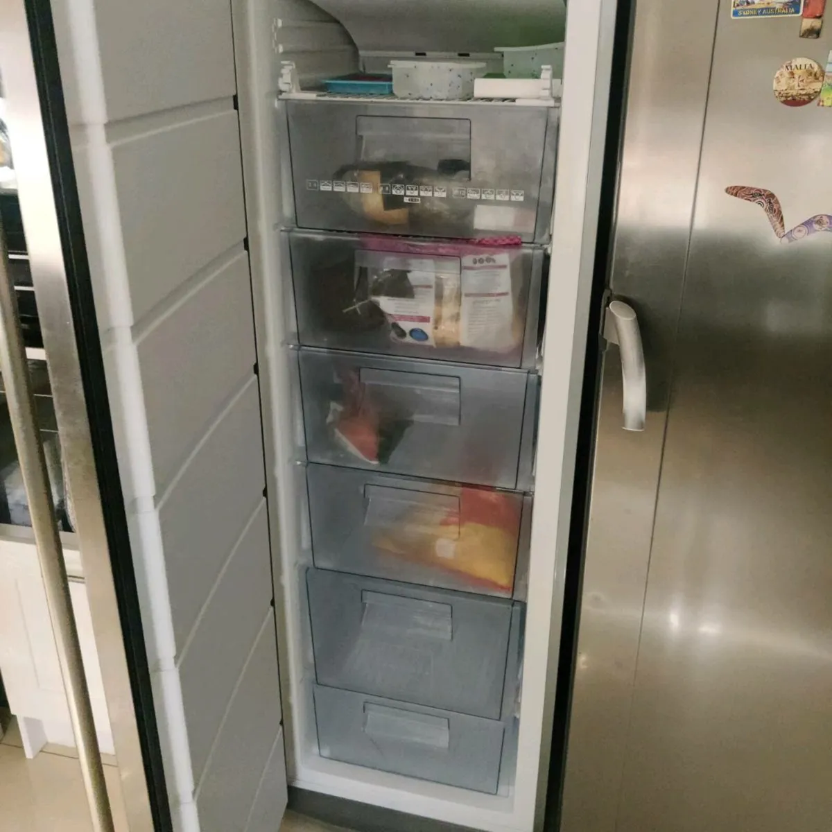 Freezer and fridge - Image 3