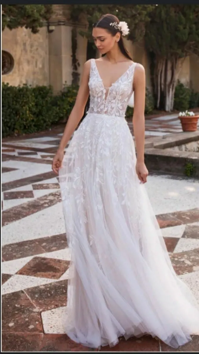 Pronovias Elara Wedding Dress - Image 1