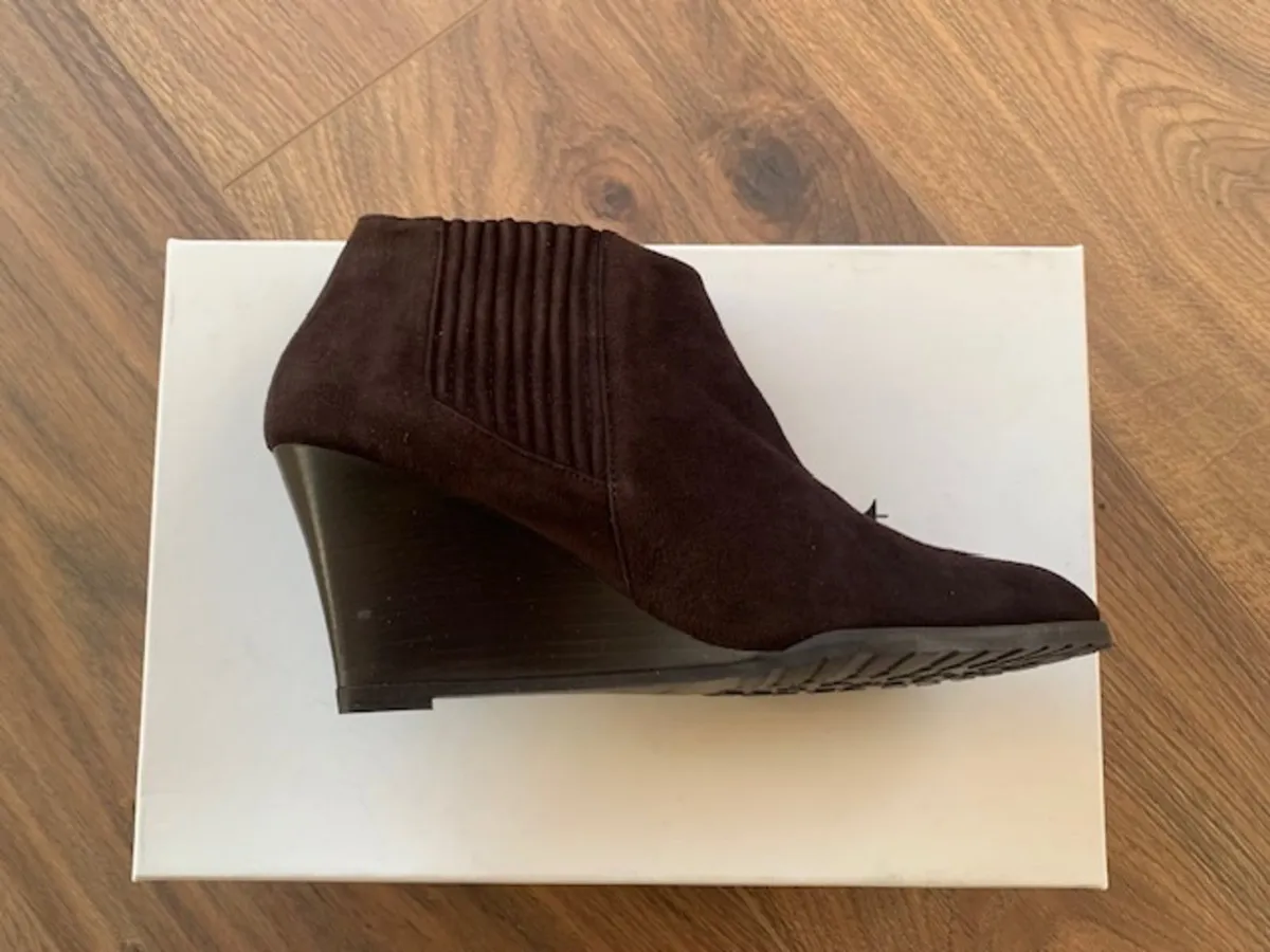 LK Bennett Wedge Choclate Suede - Image 2