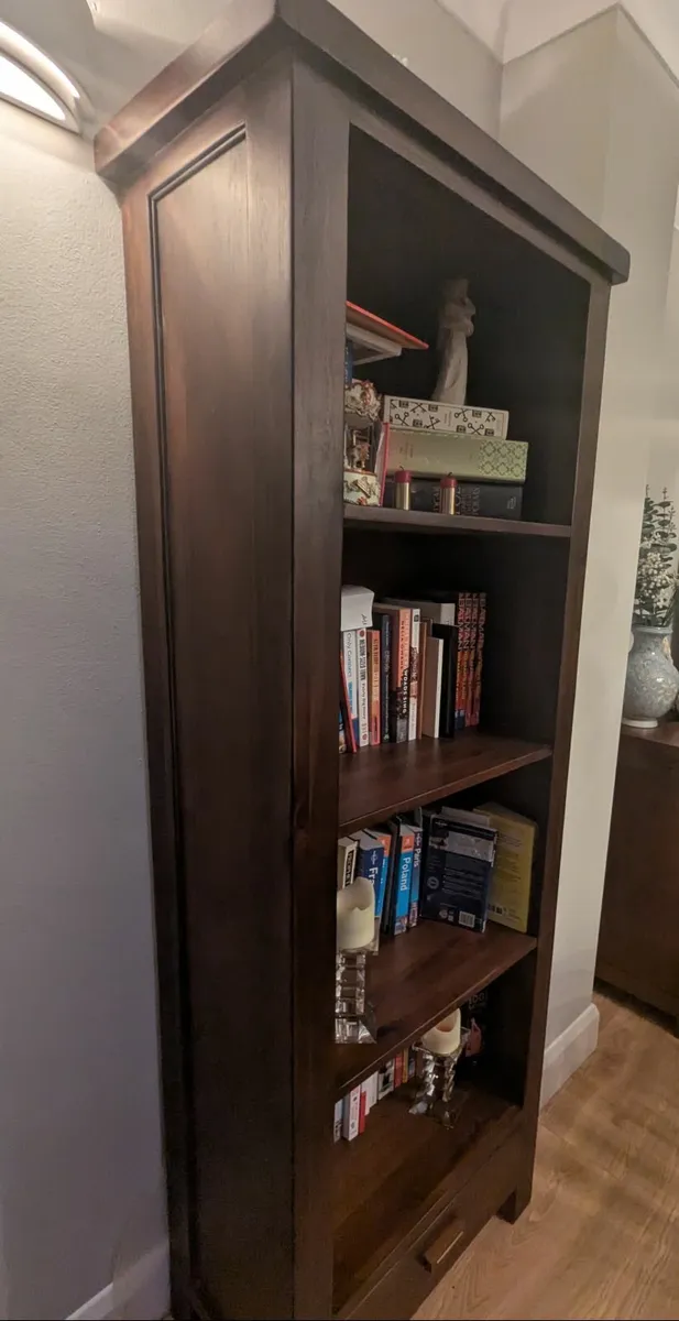 Bookshelf - Image 2