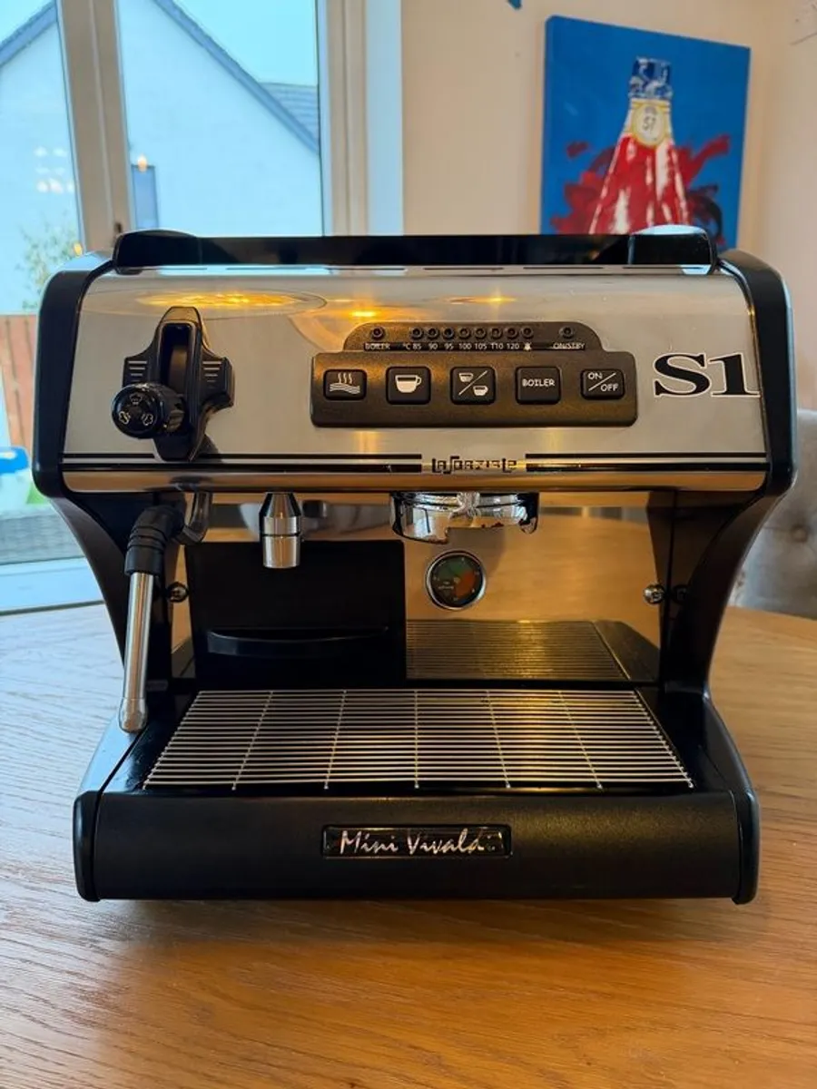 La Speziale S1 Mini Vivaldi Coffee Machine and Mazzer Superjolly Grinder - Image 2
