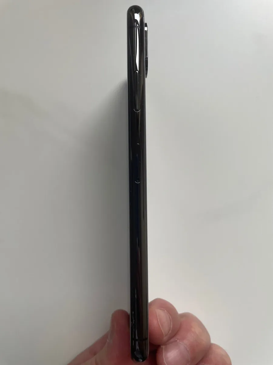 iPhone XS Max 64GB – Spares or Repair – Face ID no - Image 2