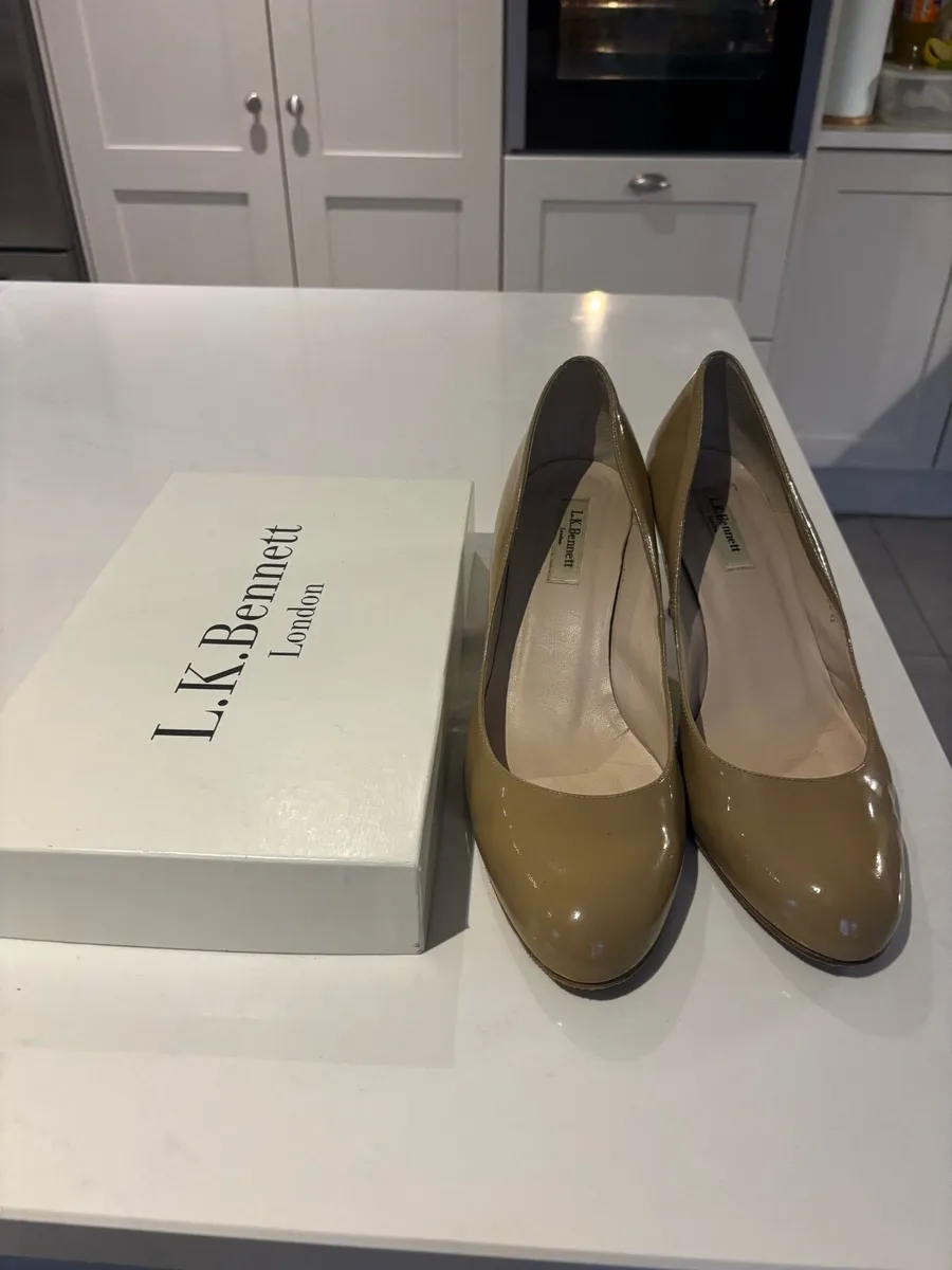 LK Bennett ladies nude court shoes UK8 EU42 - Image 2