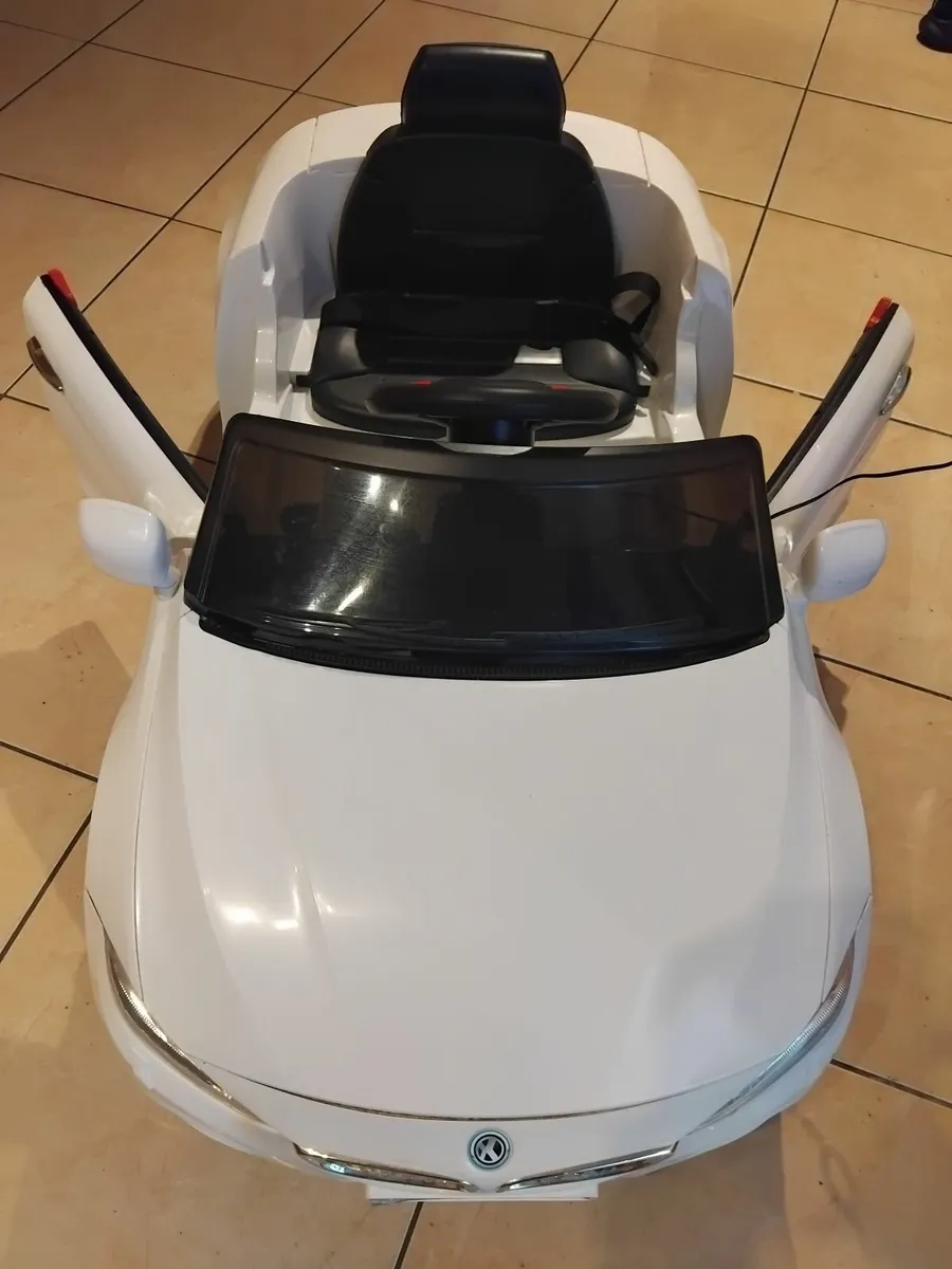 Kids Electric Car ride on - Image 1