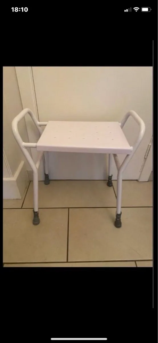 Murray’s Shower Seat - Image 1