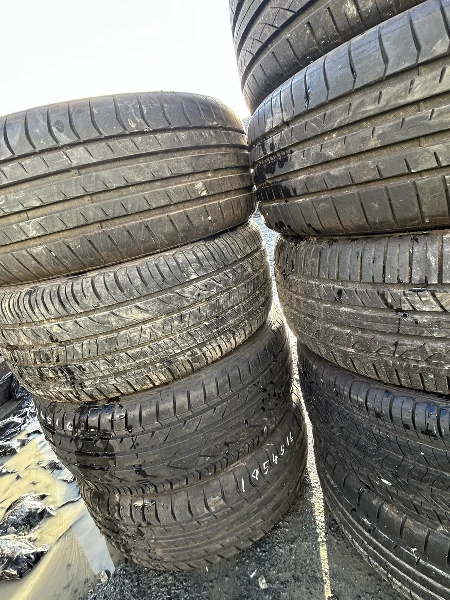 195/45R16 tyres like new. - Image 1