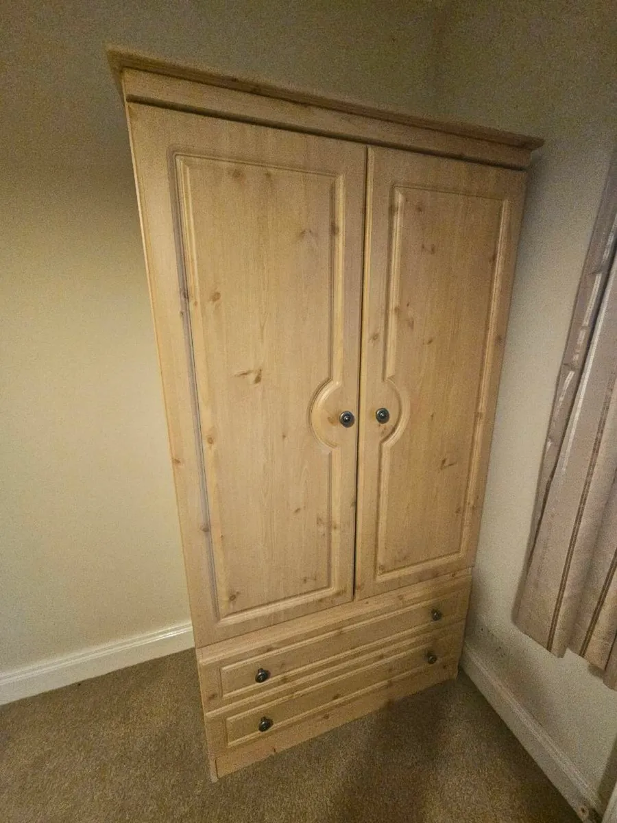 Bedroom Suite - Image 2