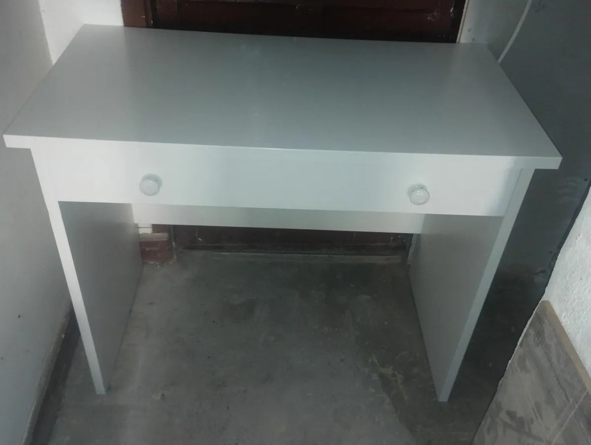 Dressing table - Image 2