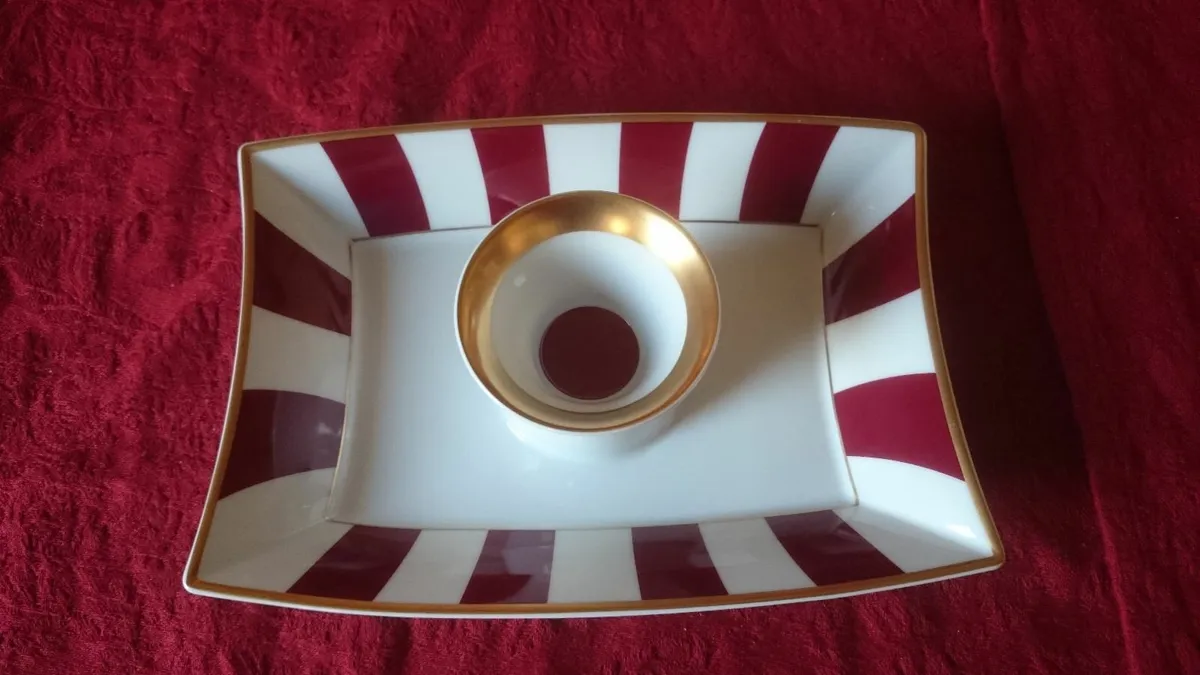 Bernardaud Limoges Nestle 2001 Burgundy Tray Set - Image 1