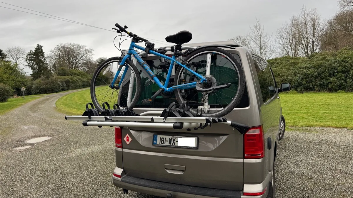 VW branded T6 / T6.1 4 bike tailgate rack - Image 4