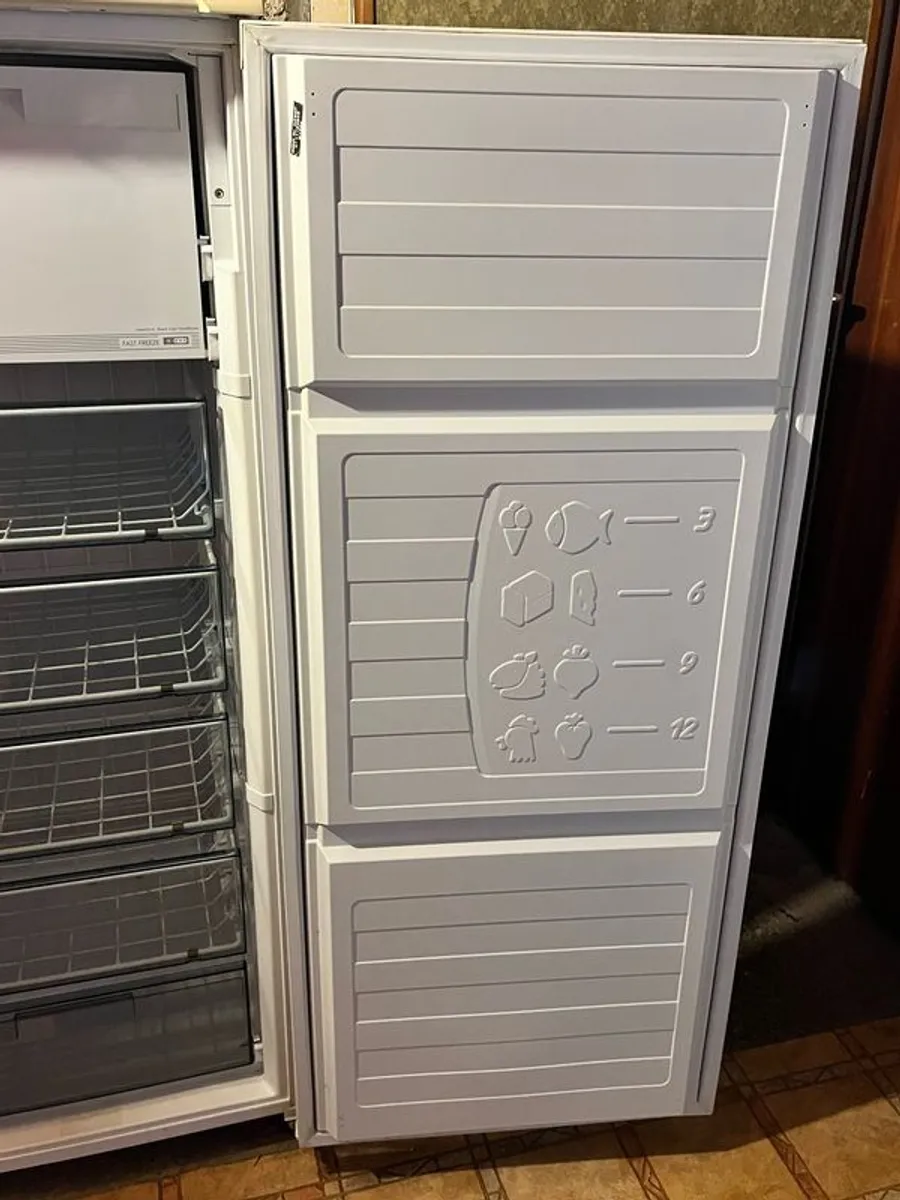 Hotpoint Freezer - Image 4