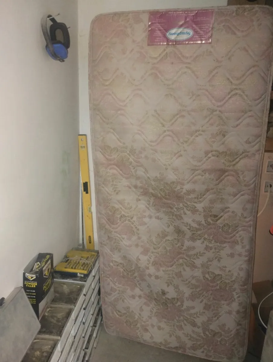 Single bed - Image 3