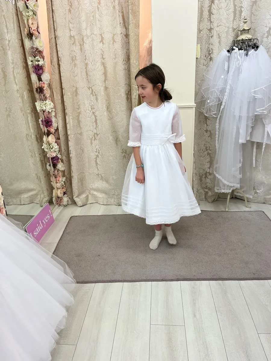Spanish Carmy communion dress - Image 1