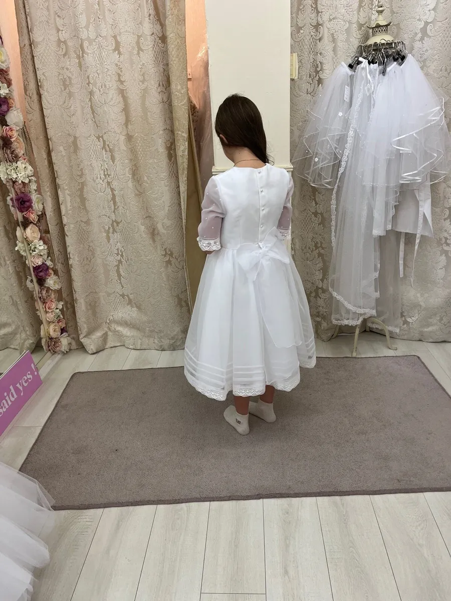 Spanish Carmy communion dress - Image 3