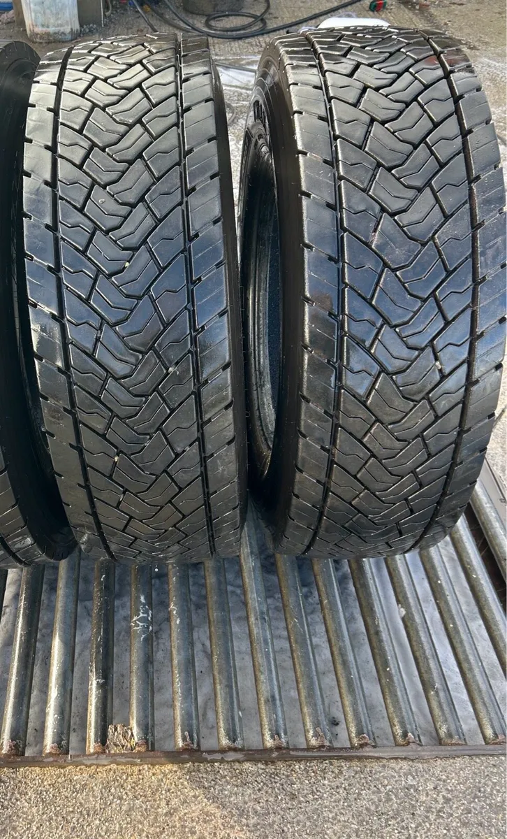 315/70R22.5 Goodyear KMaxx D x2 - Image 1