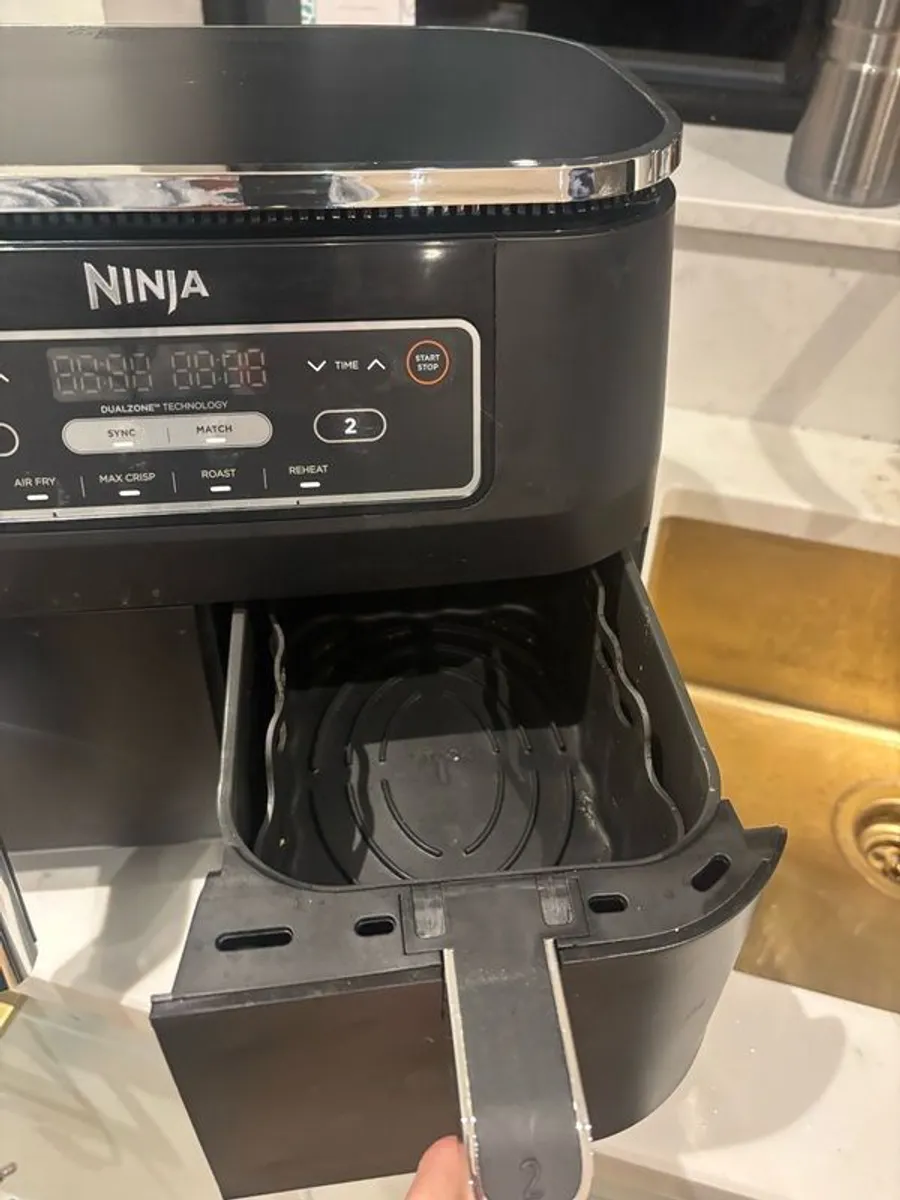 Ninja 9.5L dual zone air fryer - Image 3
