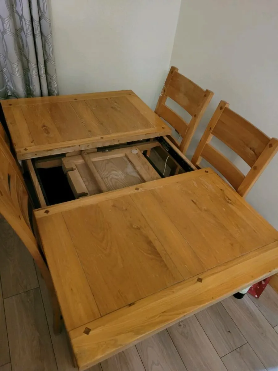 Dining room /Kitchen table - Image 3