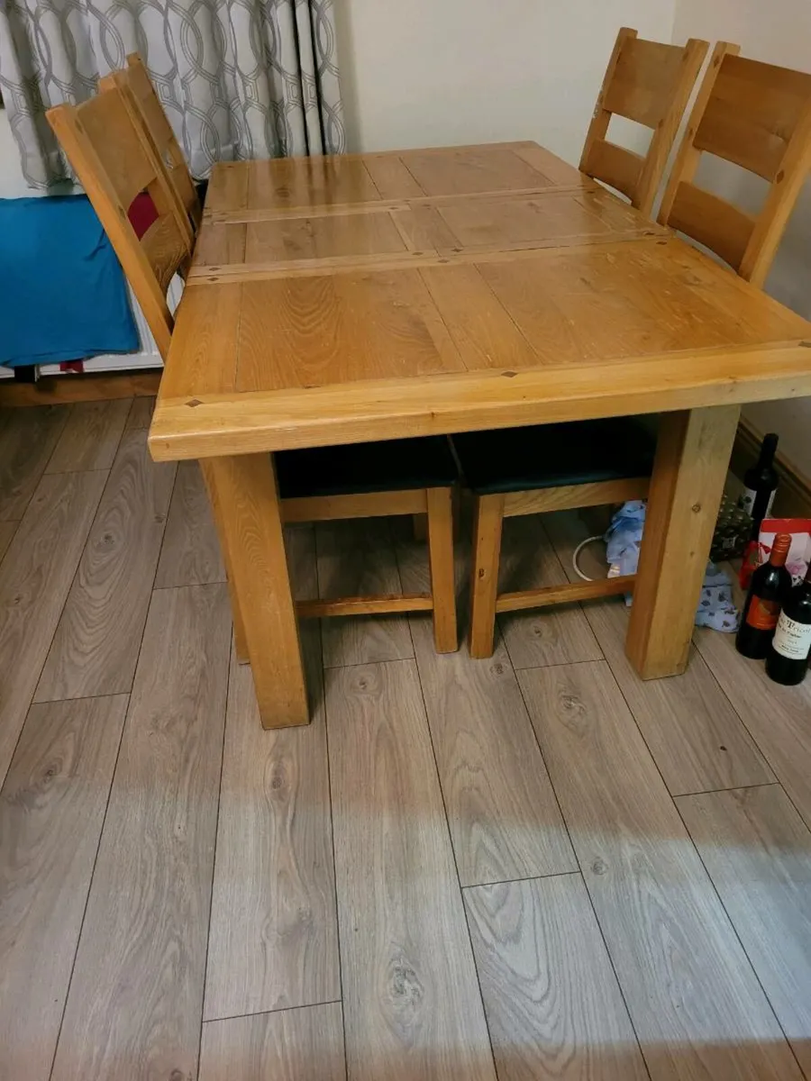 Dining room /Kitchen table - Image 1