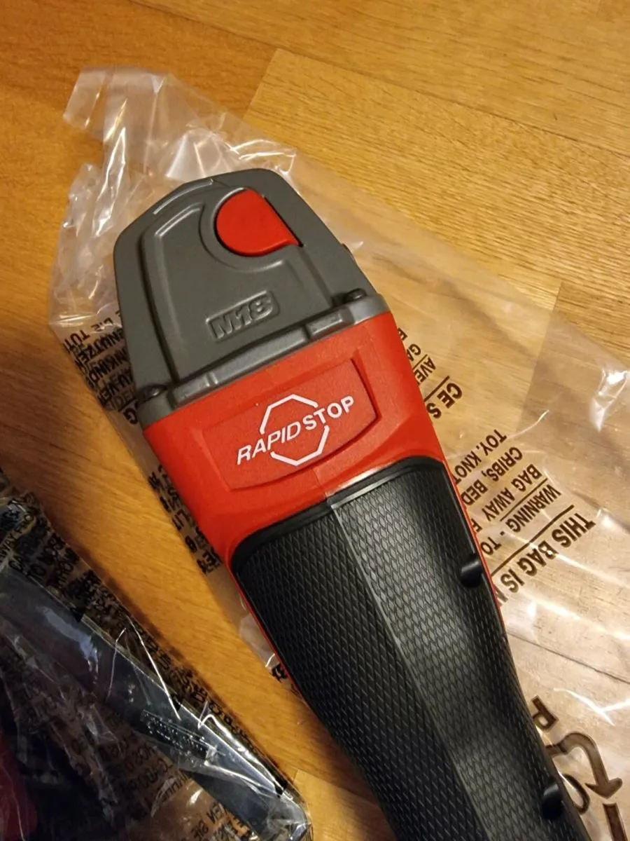 Milwaukee M18 Fuel Paddle Switch Angle Grinder Bod - Image 3