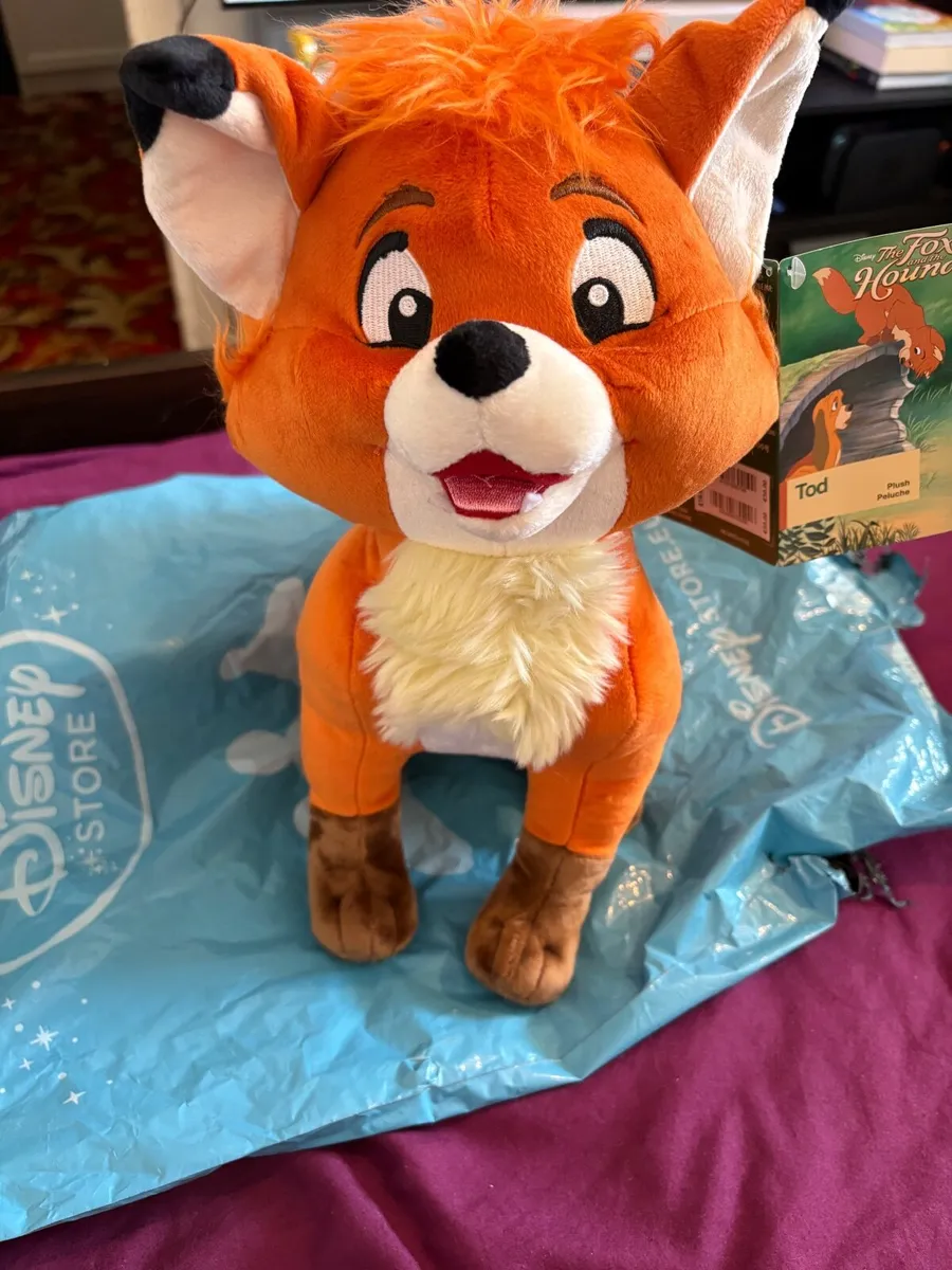 Disney Store Tod Fox and the Hound soft toy(new) - Image 1