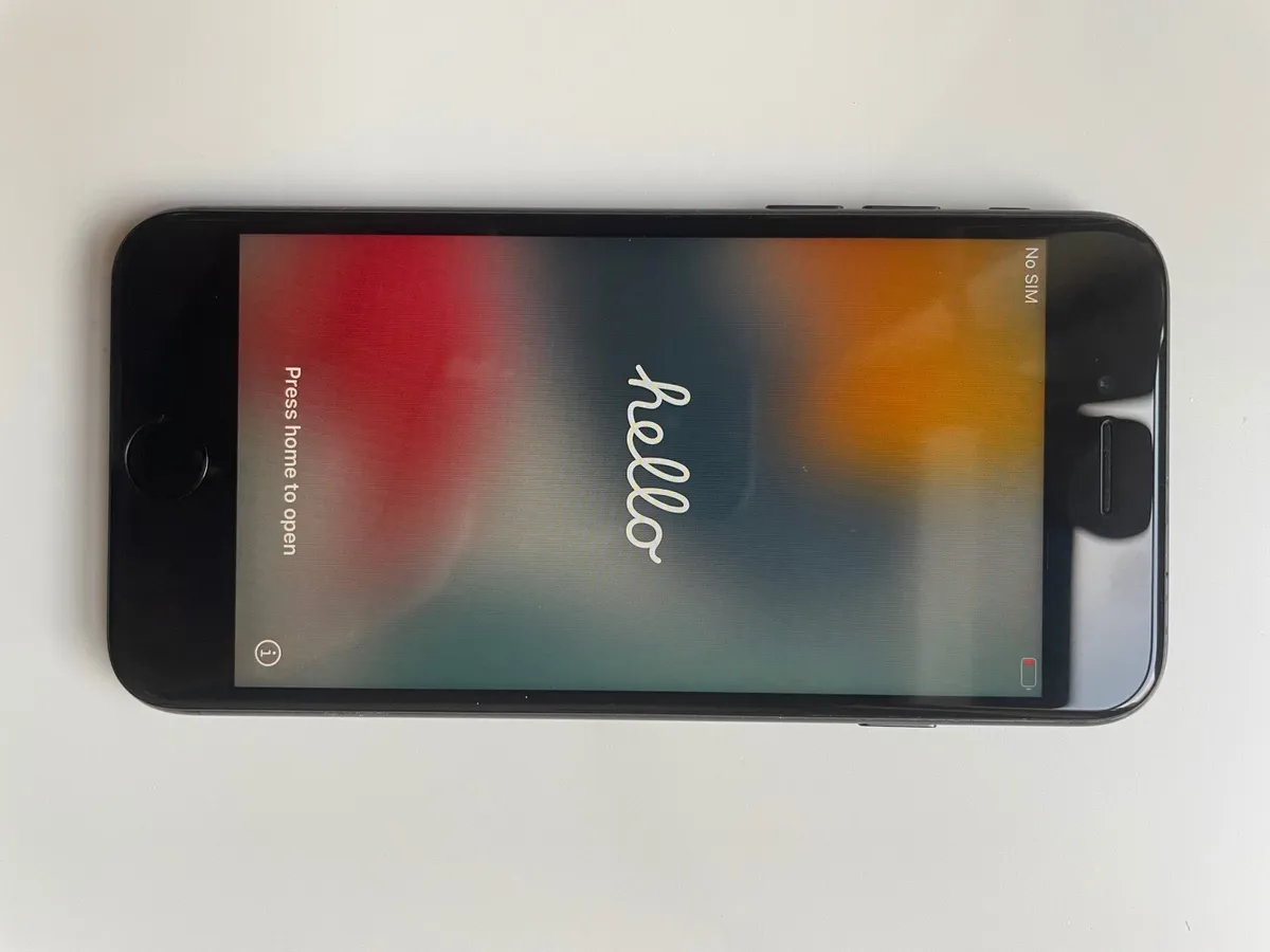 iPhone 8 – Spares or Repair – Touch ID not working - Image 4