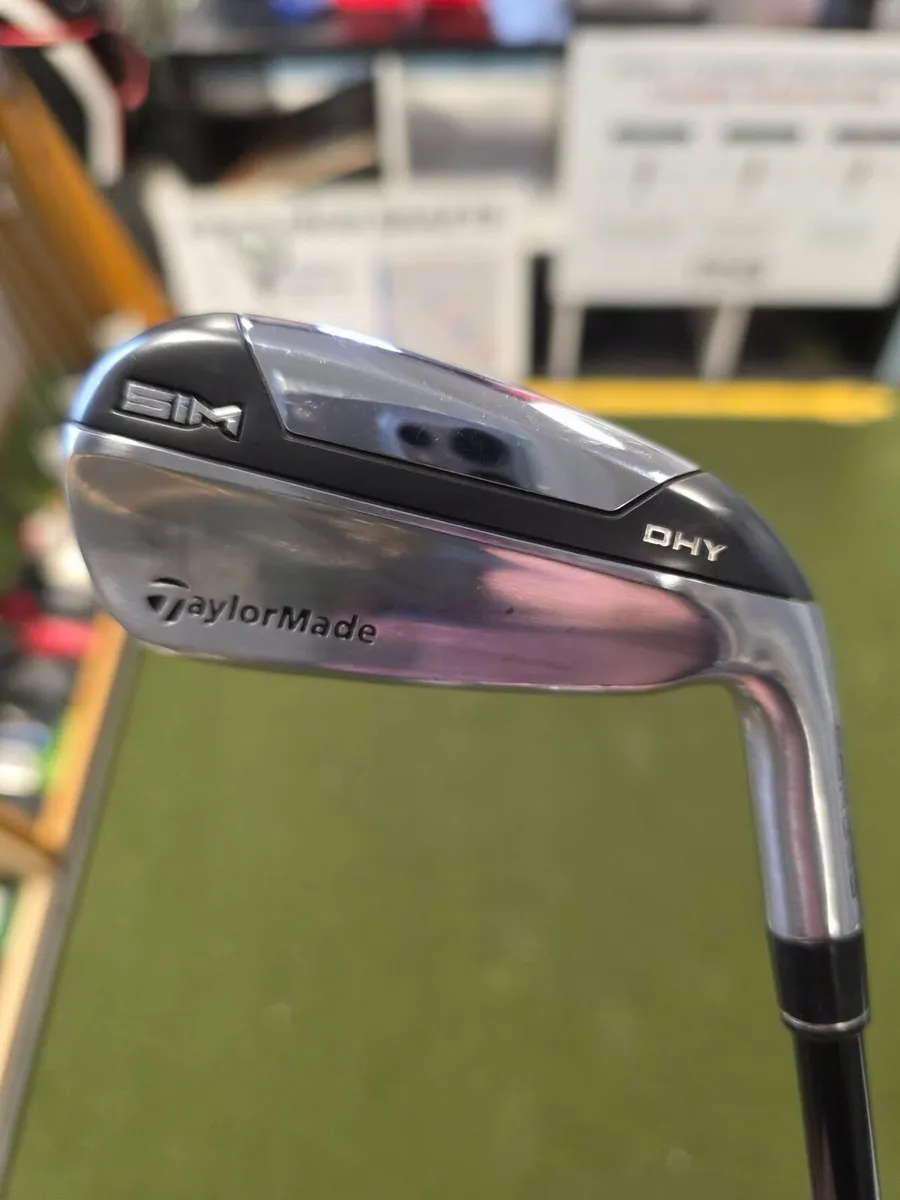 Taylormade Sim DHY 3 Iron - Image 2