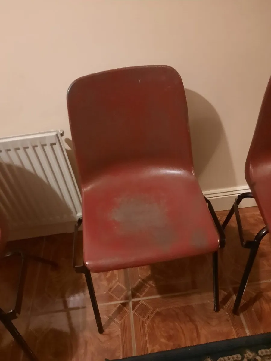 Poly chairs - Image 3