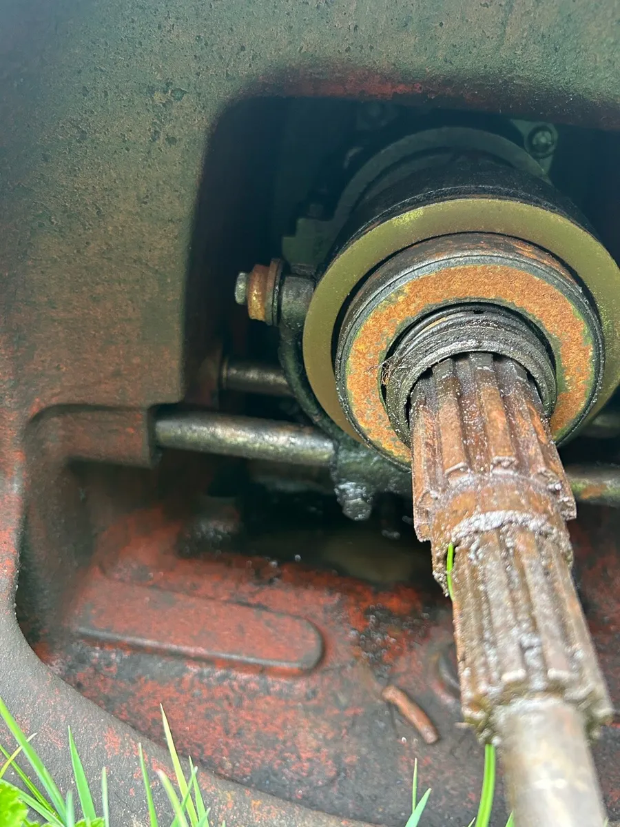 Leyland 245 parts - Image 3