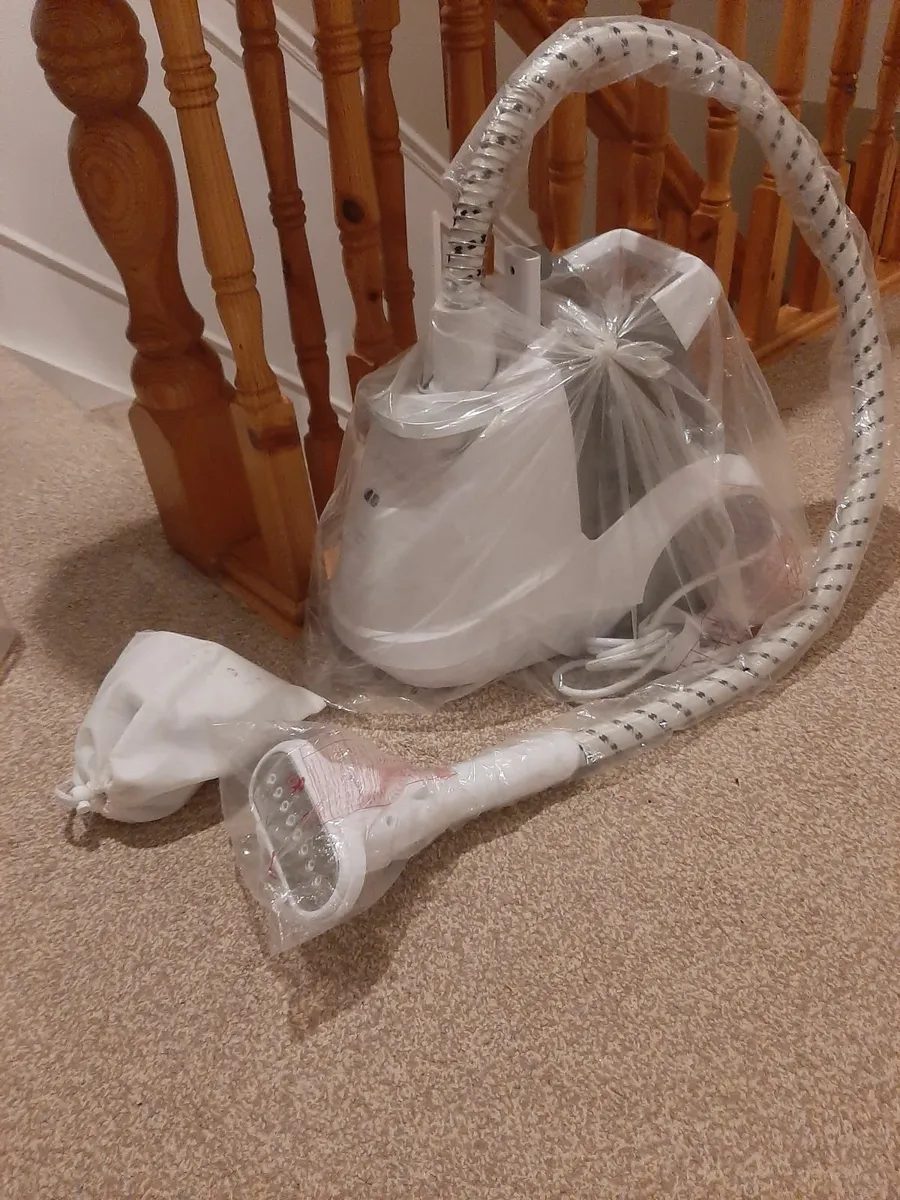 Clothes Steamer - Image 4