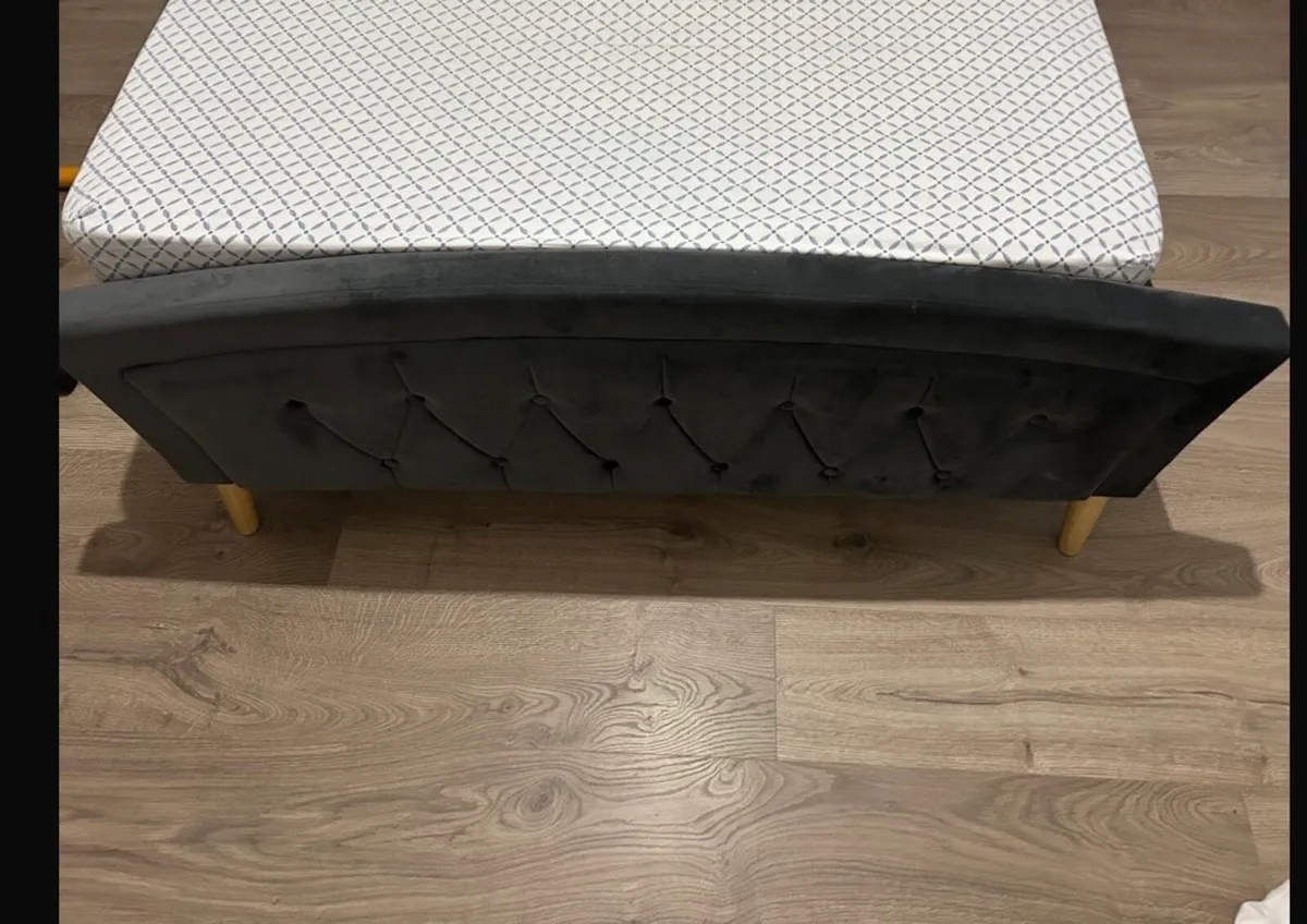 Bed frame - Image 2