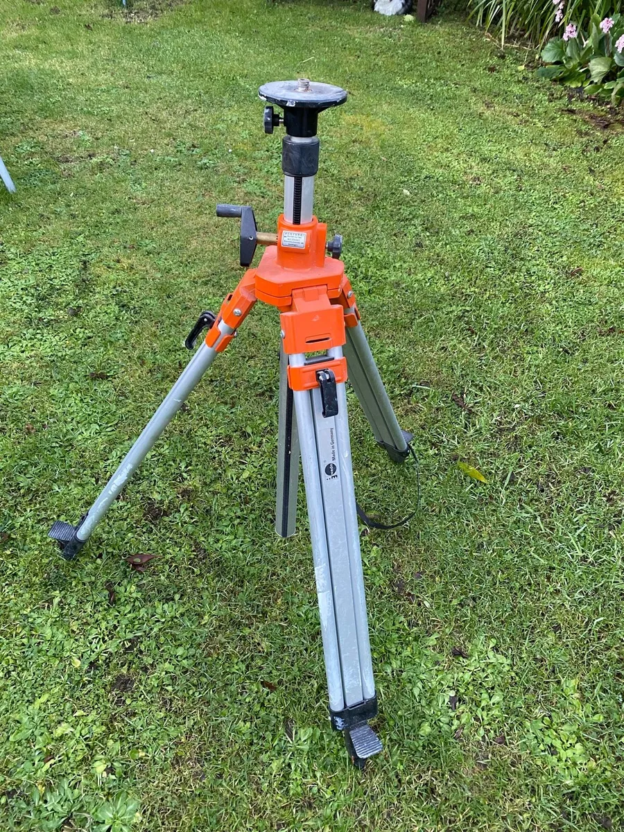 NEDO ELEVATING TRIPOD HEIGHT 2.78Meters €70 - Image 2