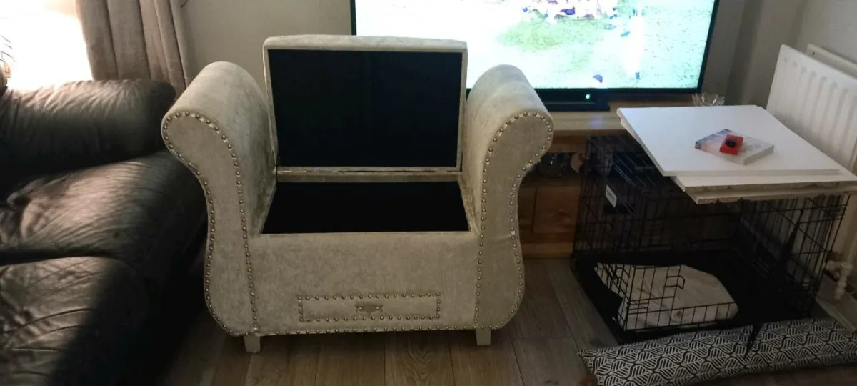 Crushed silver storage seat - Image 2