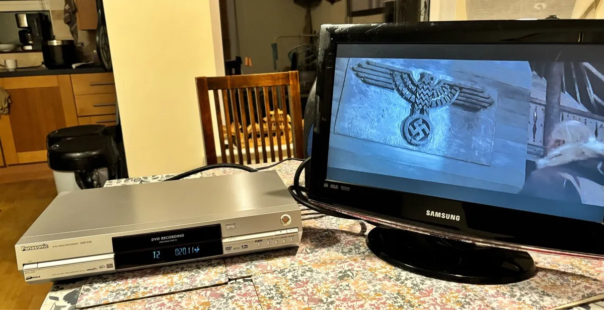 Panasonic DVD recorder - Image 2