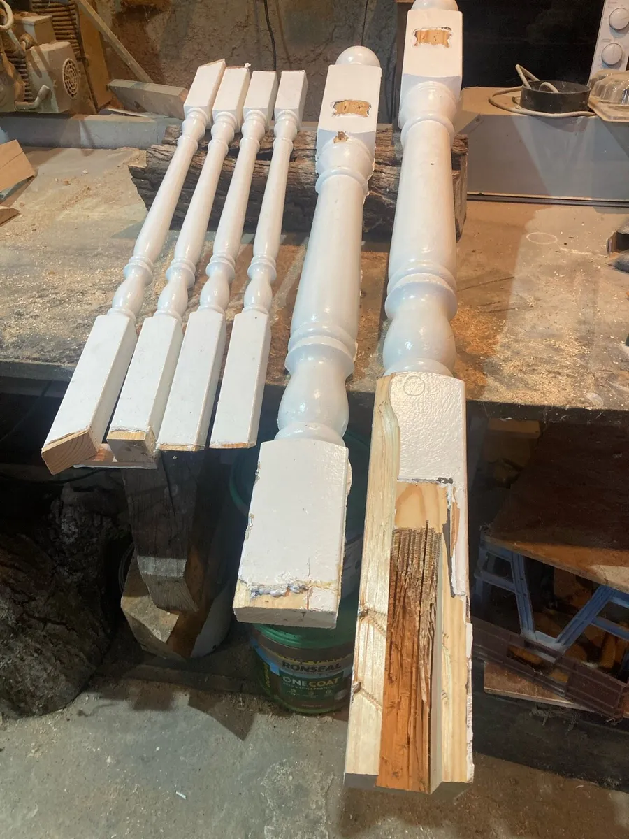 Newel post &spindles - Image 2