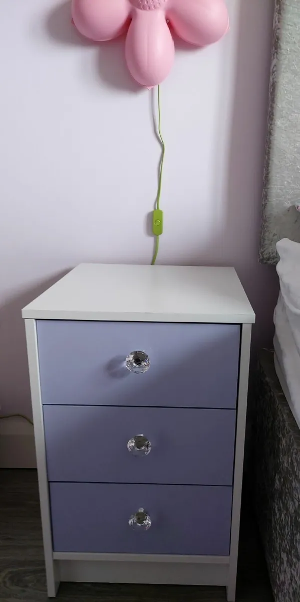 18 x  Glass Diamond Door Knobs- POST - Image 2