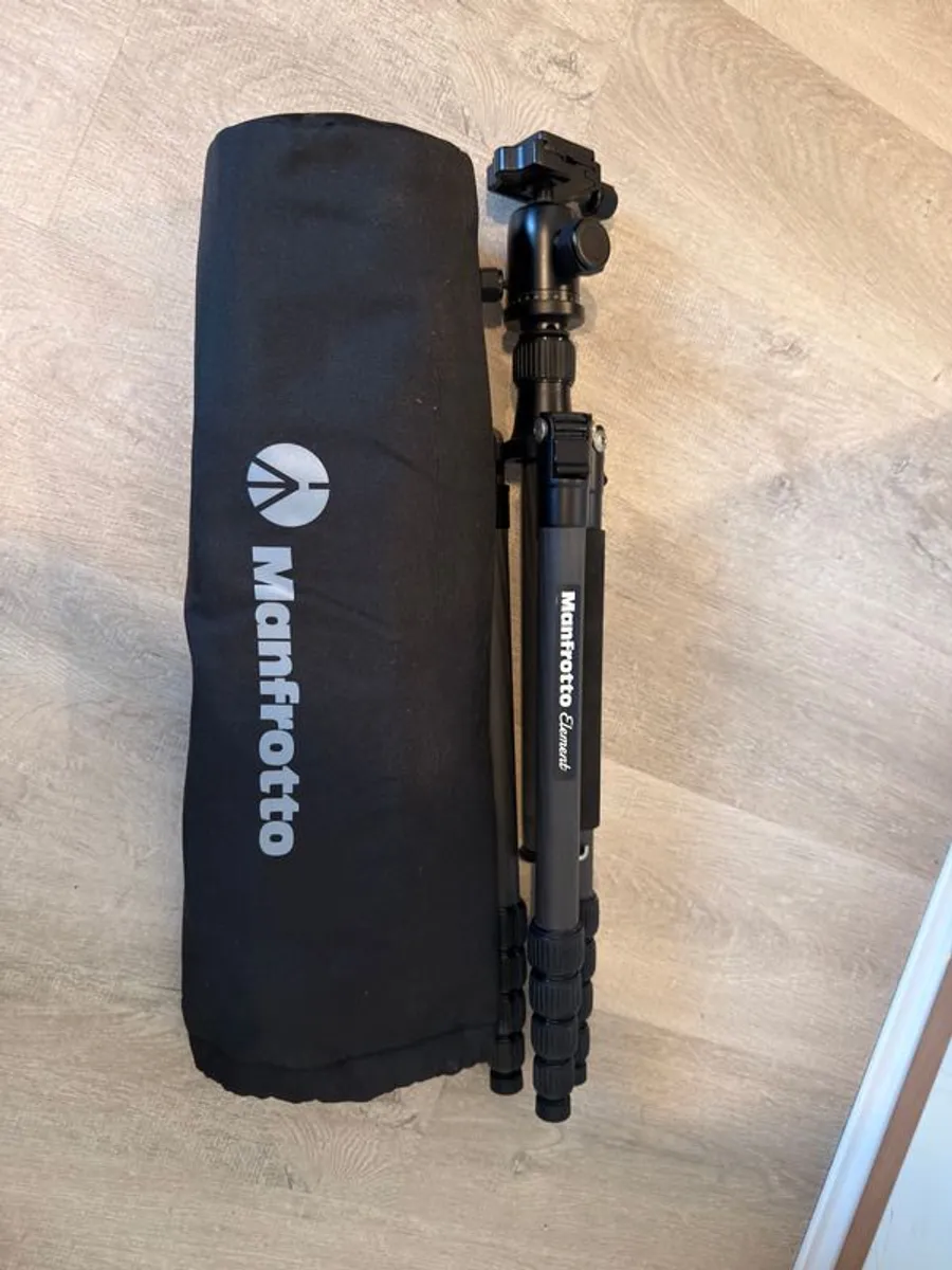 Manfrotto Element Traveller Carbon Tripod (Black) + Ball Head + Case + Spike/Rubber Feet - Image 2