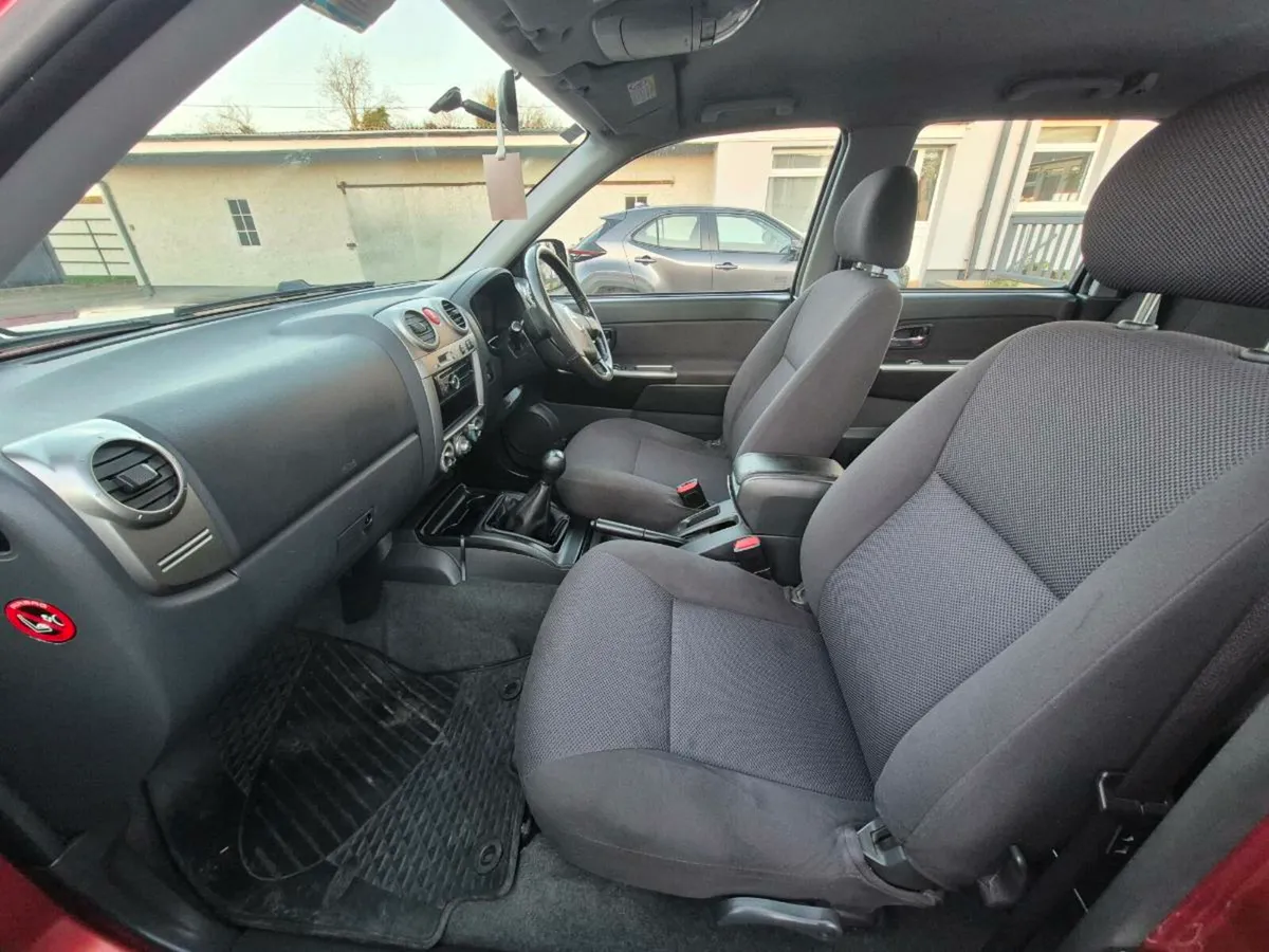 Isuzu D-Max - Image 3