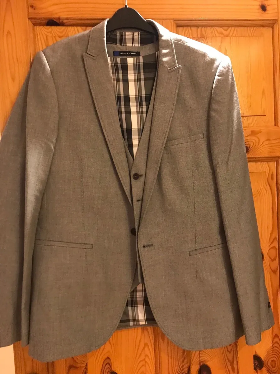 White Label suit - Image 1