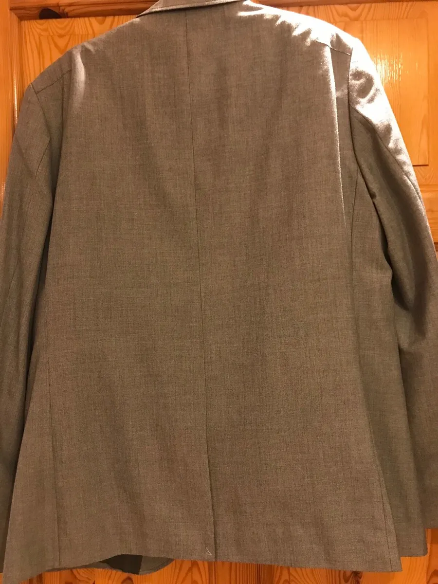 White Label suit - Image 2