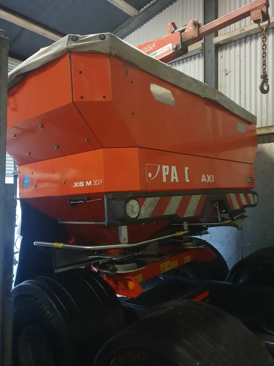 Rauch Fertiliser spreader - Image 2