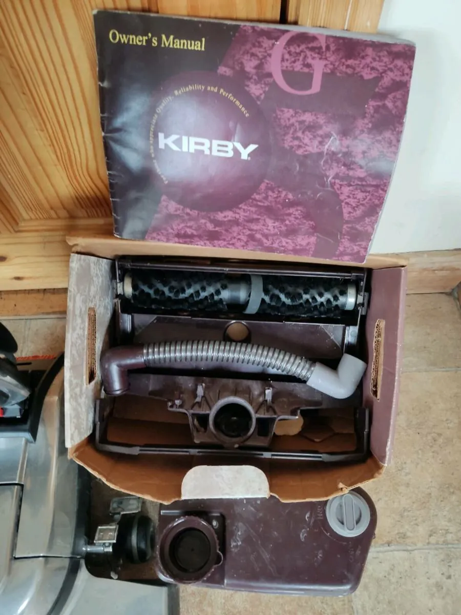 Kirby vacuum cleaner MODEL G10E Sentria. Working. - Image 2