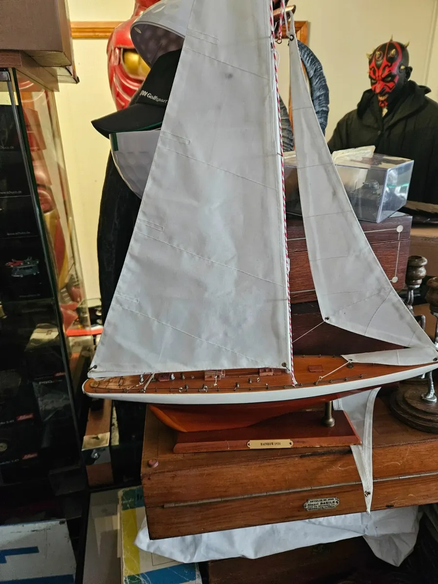 Model Boat Yacht - Image 2
